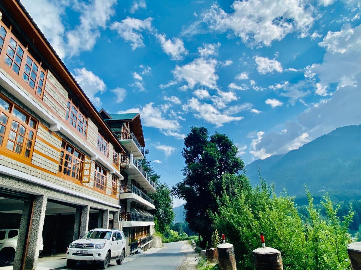 Holywood Classic-River View Resort Manali  Bagian luar foto