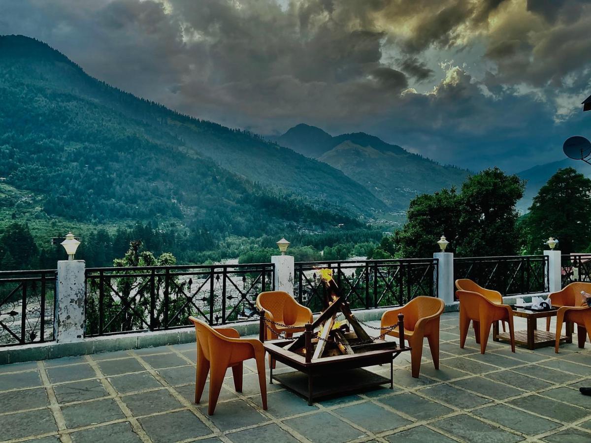 Holywood Classic-River View Resort Manali  Bagian luar foto