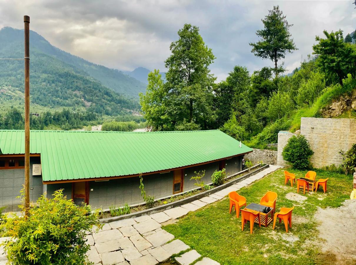 Holywood Classic-River View Resort Manali  Bagian luar foto