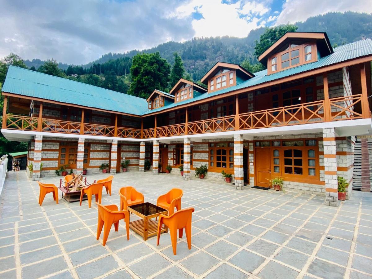 Holywood Classic-River View Resort Manali  Bagian luar foto